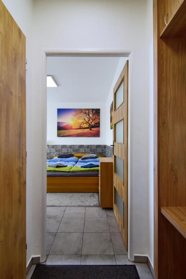 Apartman Nikola Trojanovice Exteriör bild